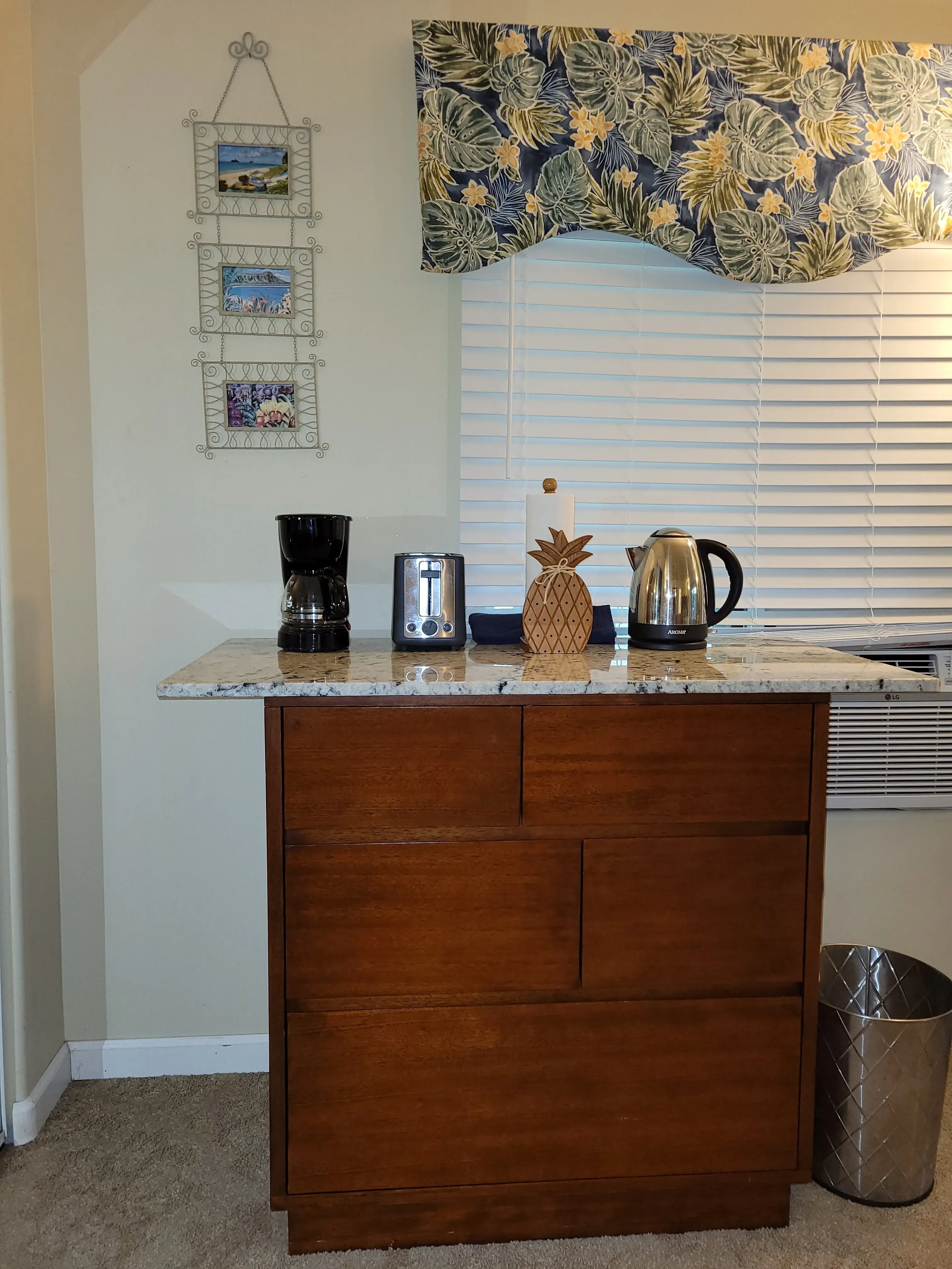 Mauna Kea Room coffee station