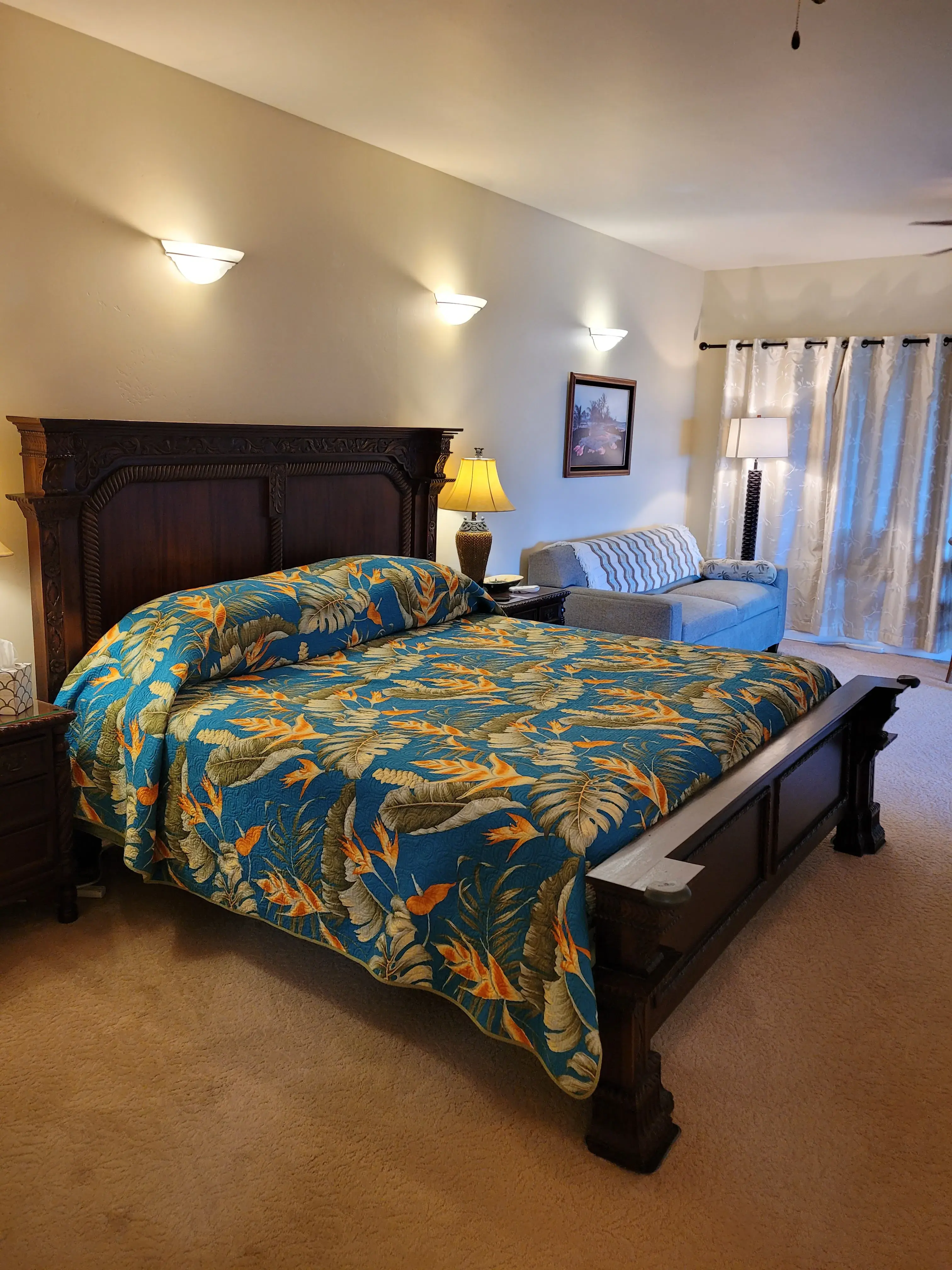 Orchid Room suite with kitchenette and ocean view at Island Goodes, Hilo Hawaii
